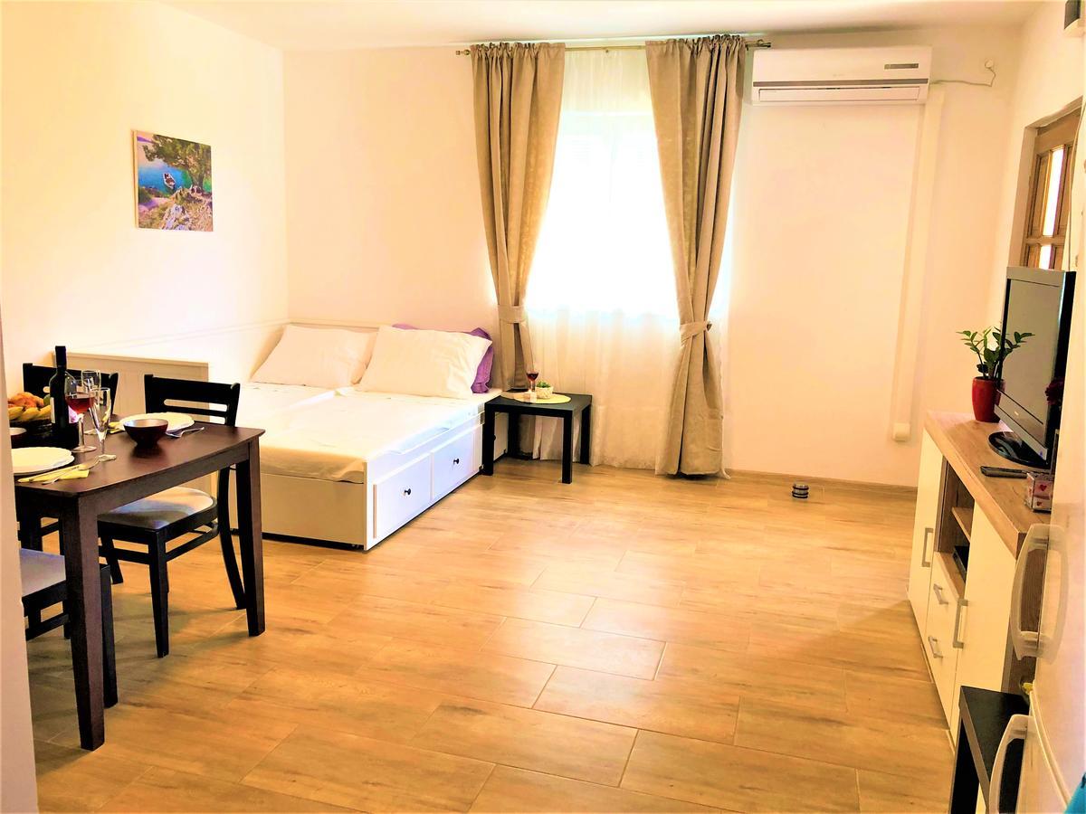 Apartments Village Lozovac Exterior foto
